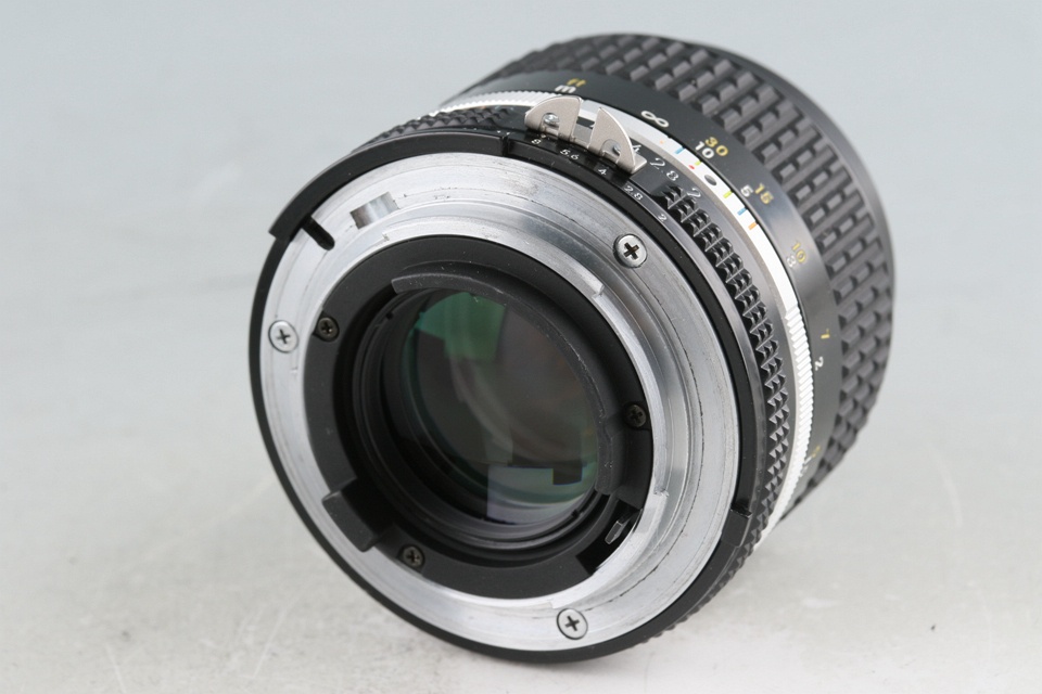 Nikon Nikkor 85mm F/2 Ais Lens #51485H13