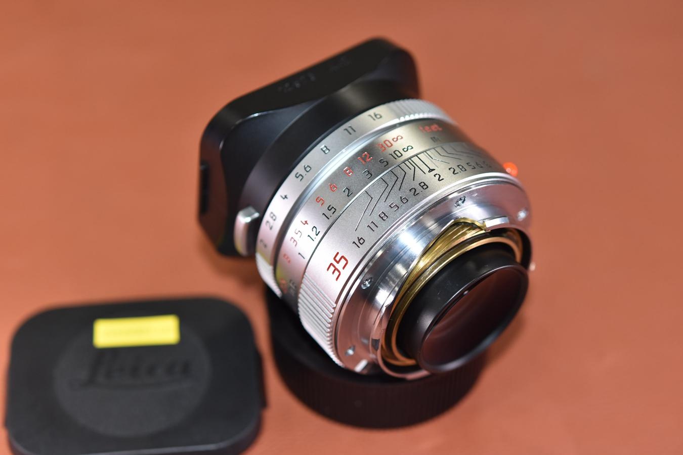 LEICA SUMMICRON-M 35mm F2 ASPH. 6bit シルバー【純正フード12526付】