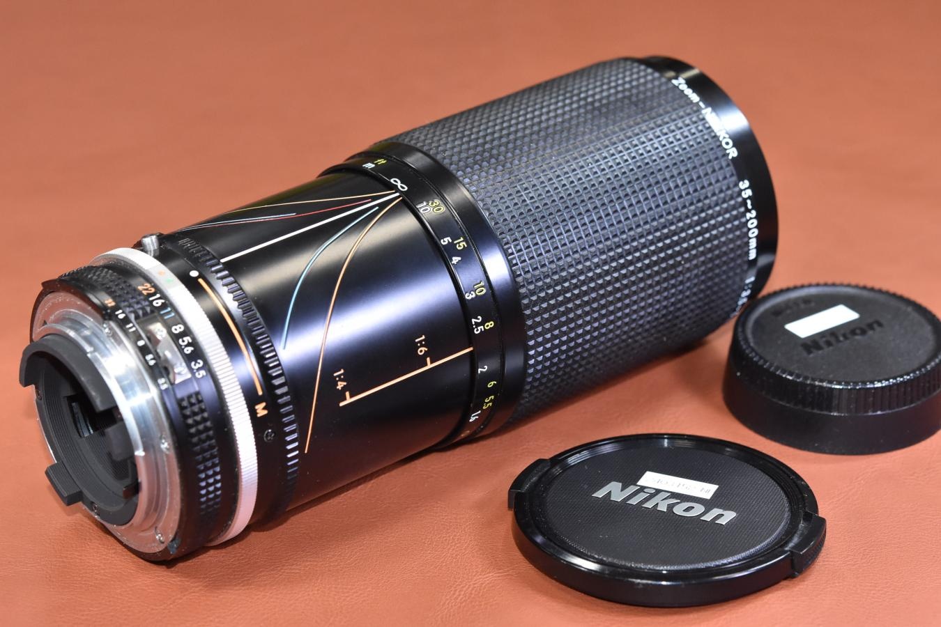 Ai-S NIKKOR 35-200mm F3.5-4.5