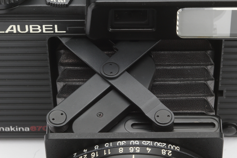 中古カメラの買い方ガイド:PLAUBEL makina670 はこう買いなさい 中古カメラの買い方ガイド:PLAUBEL makina670 はこう買いなさい