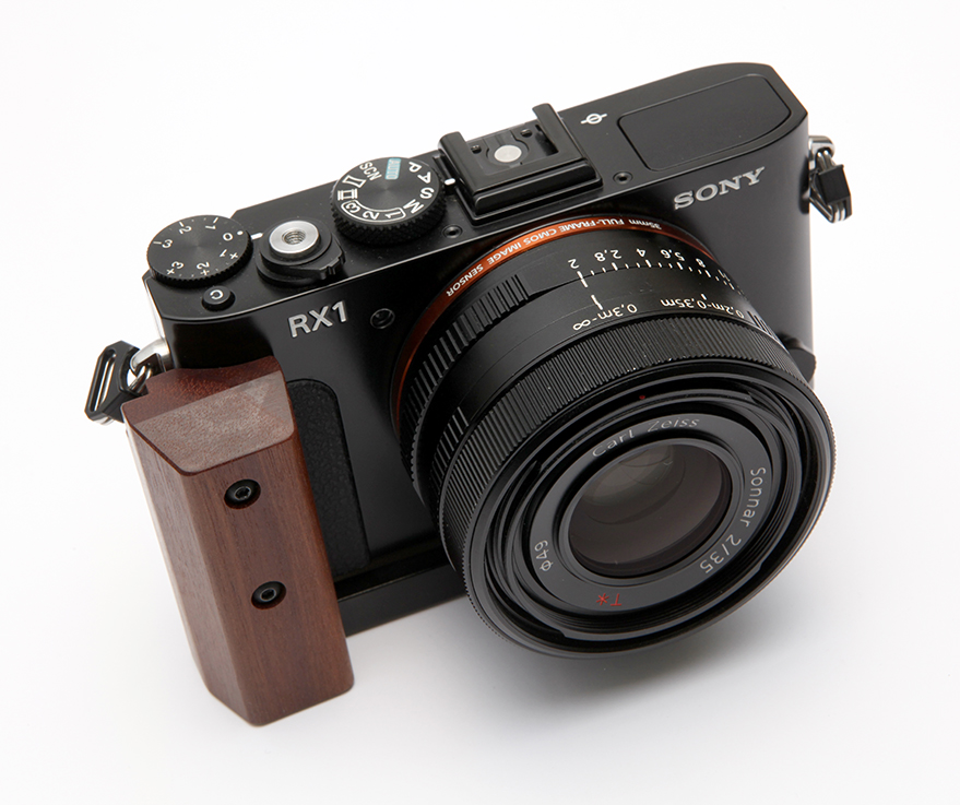 SONY RX1 用グリップ （Sony to Unveil a Full Frame RX1 w