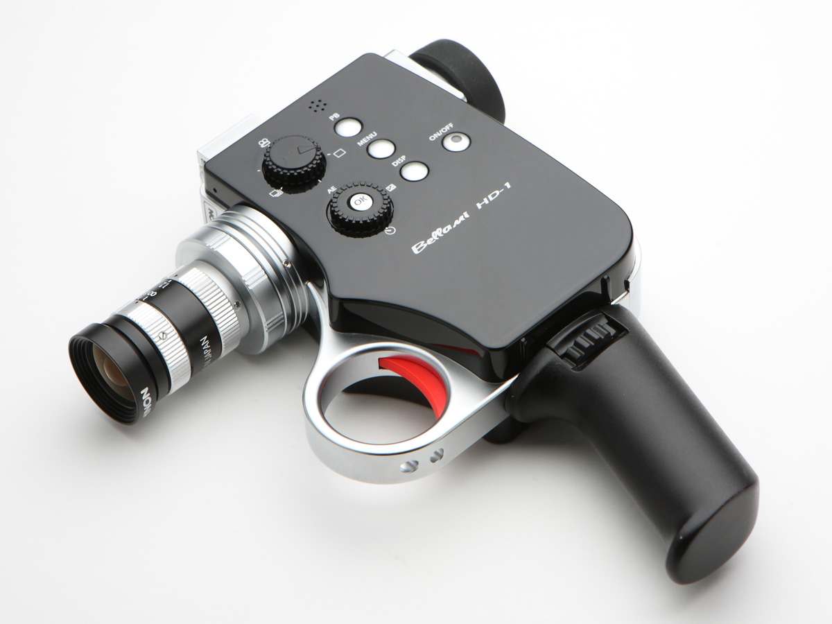 チノン、縦型形状のFull HDレンズ交換式デジタルカメラ「Bellami チノン、縦型形状のFull HDレンズ交換式デジタルカメラ「Bellami