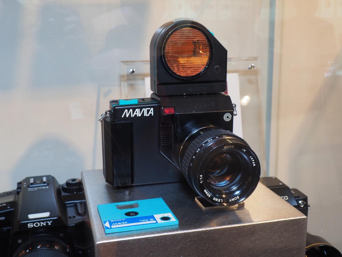 大判カメラバイブル: 究極の銀塩写真を楽しむ大判カメラの魅力と