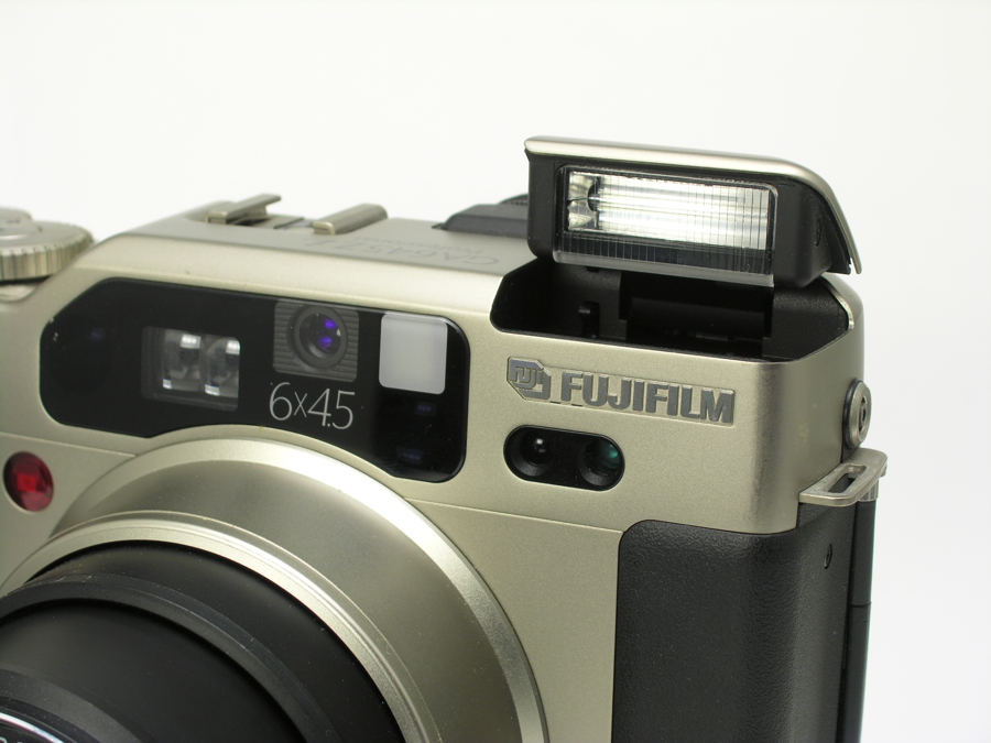 カメラアーカイブ:FUJIFILM GA645、GS645シリーズ :中村文夫 カメラアーカイブ:FUJIFILM GA645、GS645シリーズ :中村文夫
