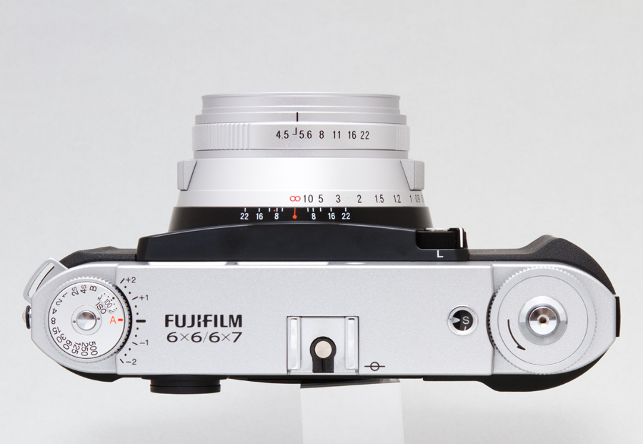 カメラアーカイブ:FUJIFILM GA645、GS645シリーズ :中村文夫 カメラアーカイブ:FUJIFILM GA645、GS645シリーズ :中村文夫