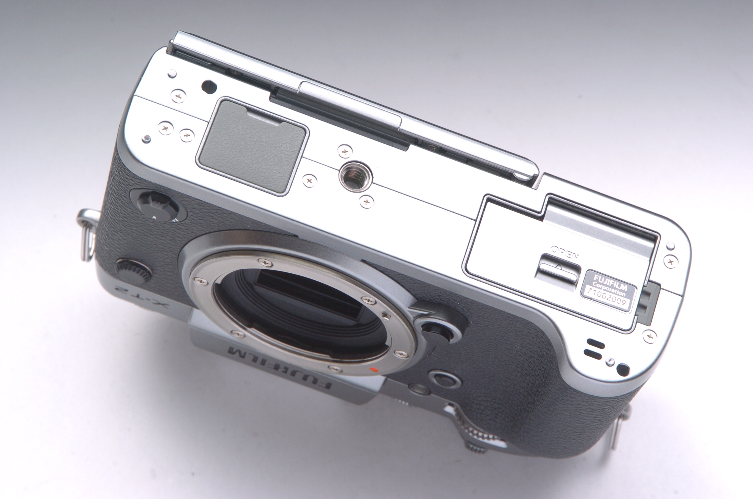 フジフイルム FUJIFILM X-T2 Graphite Silver Edition カメラの フジフイルム FUJIFILM X-T2 Graphite Silver Edition カメラの