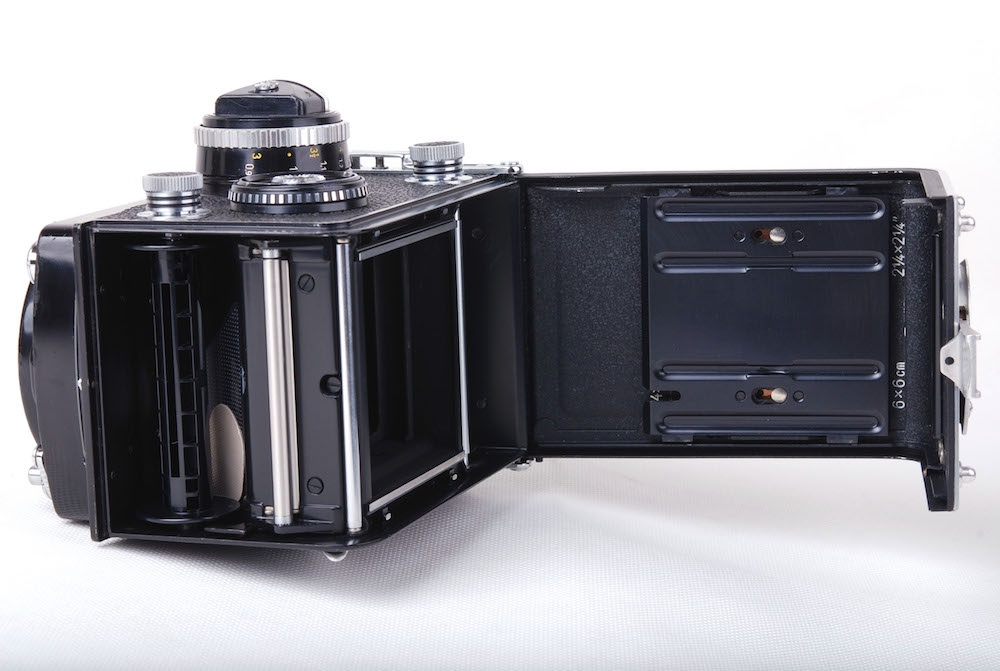 【美品】Rolleiflex/ローライ 3.5F ホワイト 二眼レフカメラ schneider Xenotar 75/3.5レンズ付