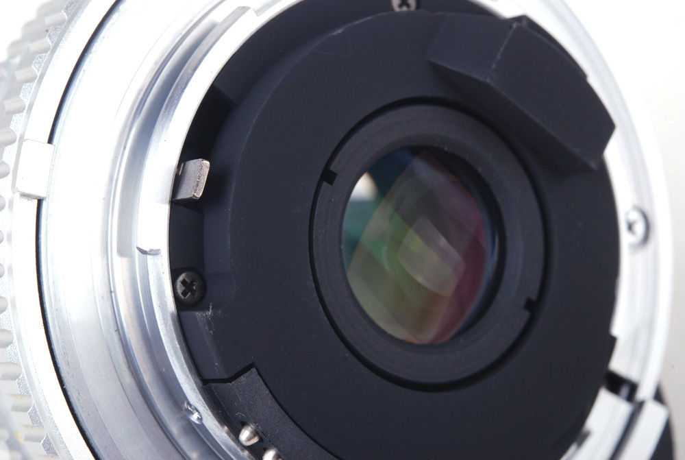 【美品】Nikon/ニコン NIKKOR 45/2.8 P AI-S口 シルバー MFレンズ HN-35フード付