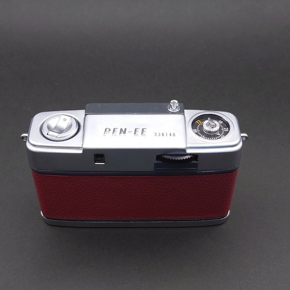 OLYMPUS PEN EE