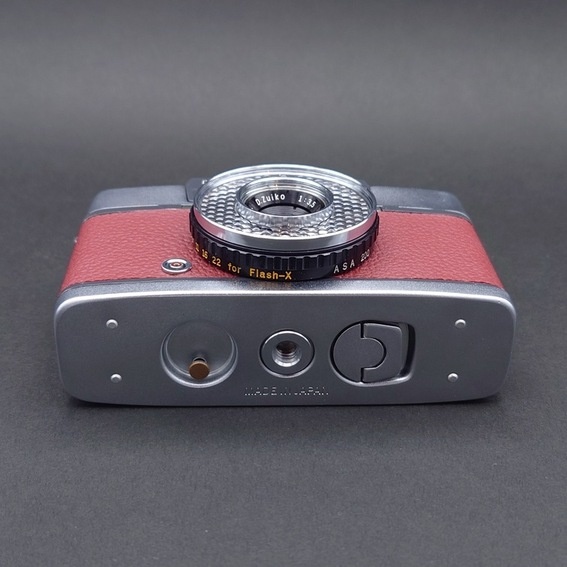 OLYMPUS PEN EE