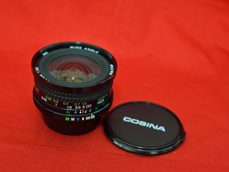 コシナ 20ミリ f3.8  M42マウント