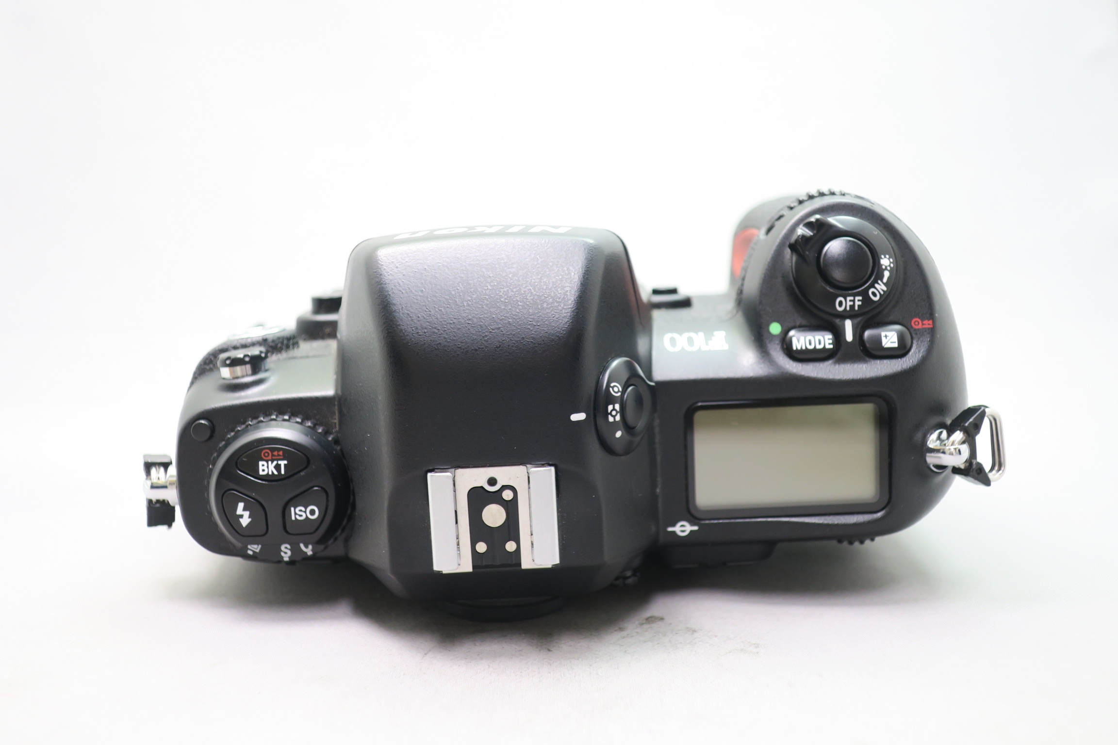 ニコン F100
