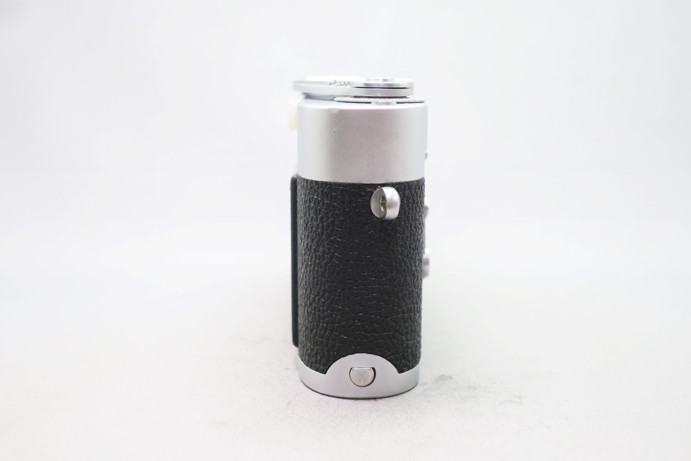 ライカ M2 105万台