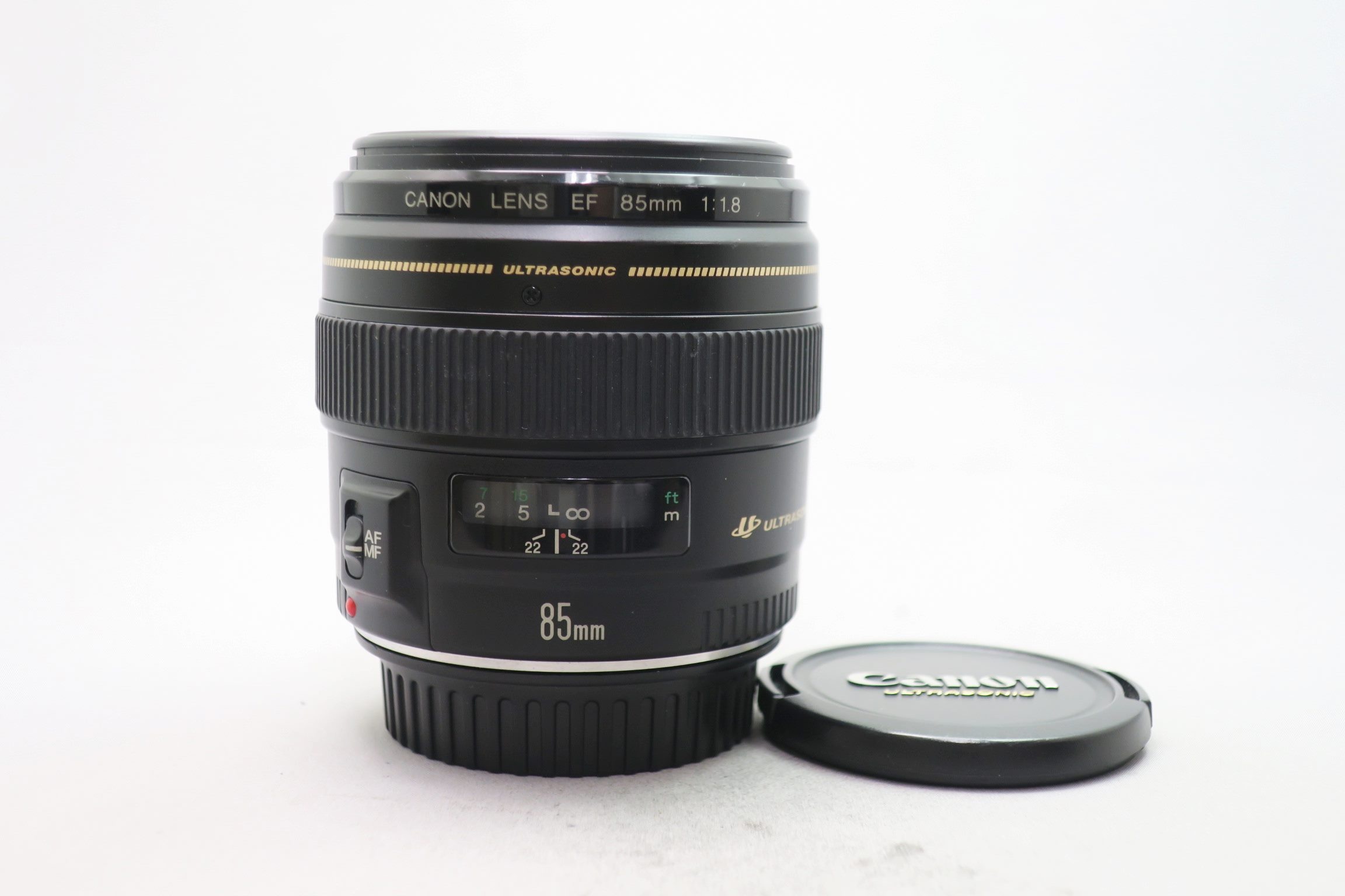 キヤノン EF85/1.8 USM