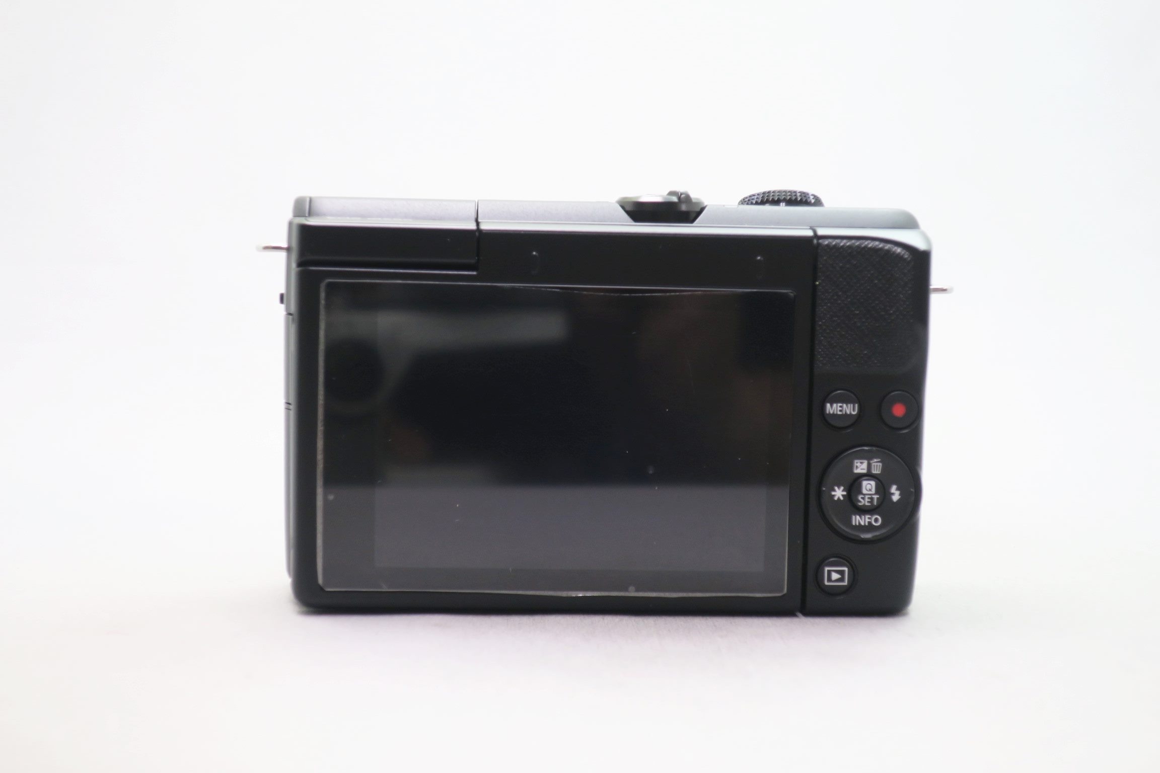キヤノン EOS M200 ダブルレンズキット