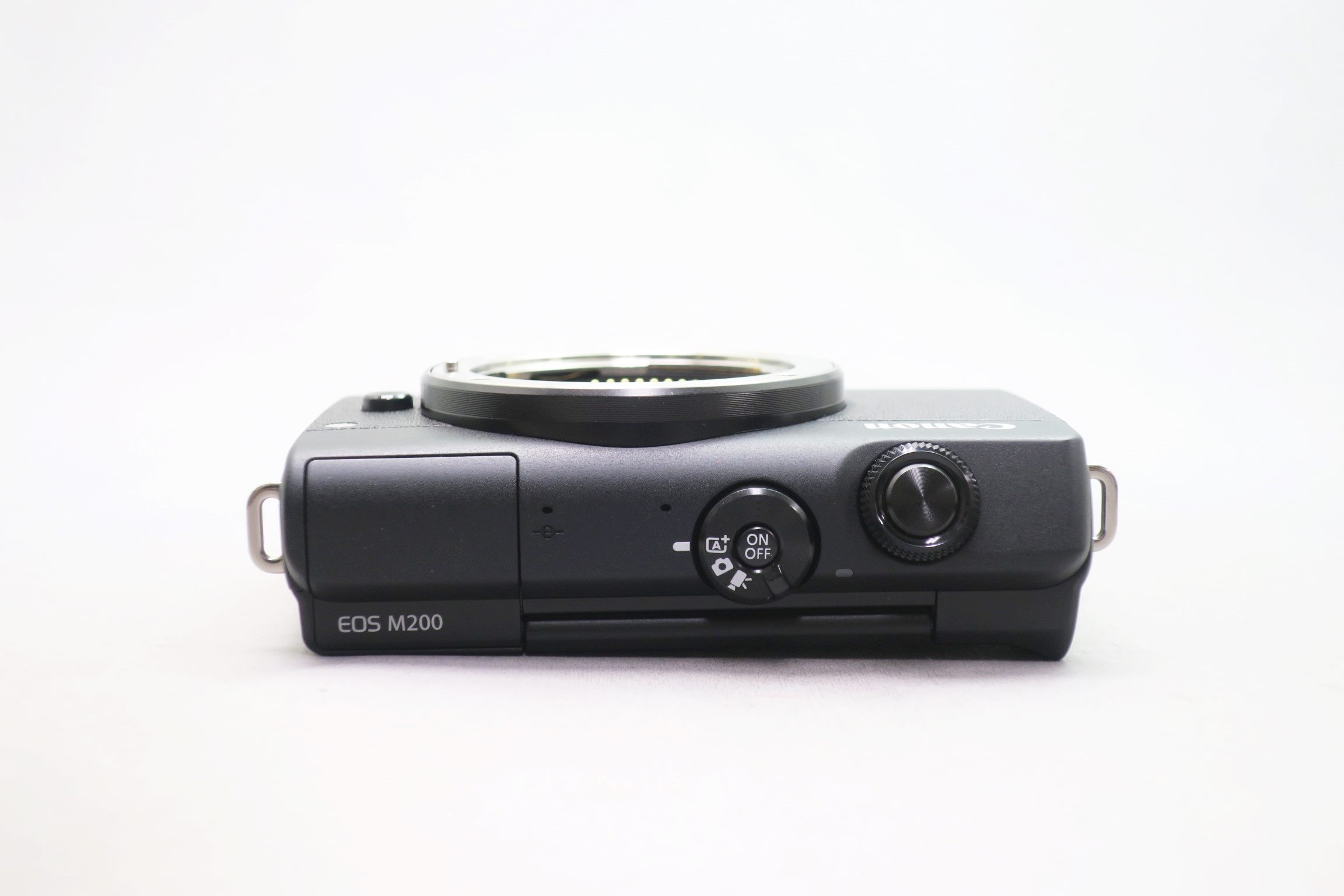 キヤノン EOS M200 ダブルレンズキット