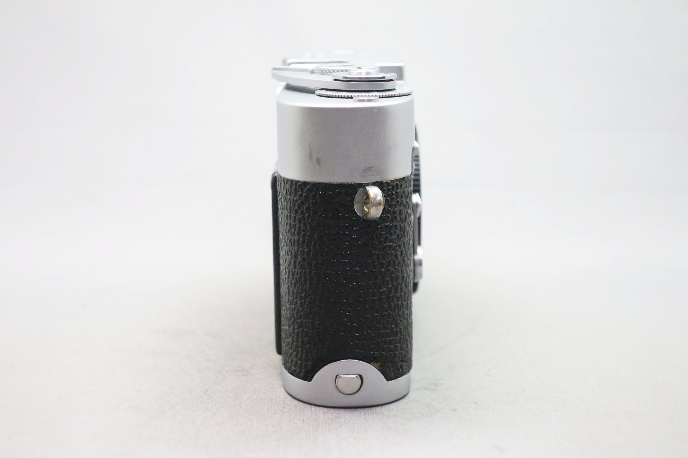ライカ M2 108万台