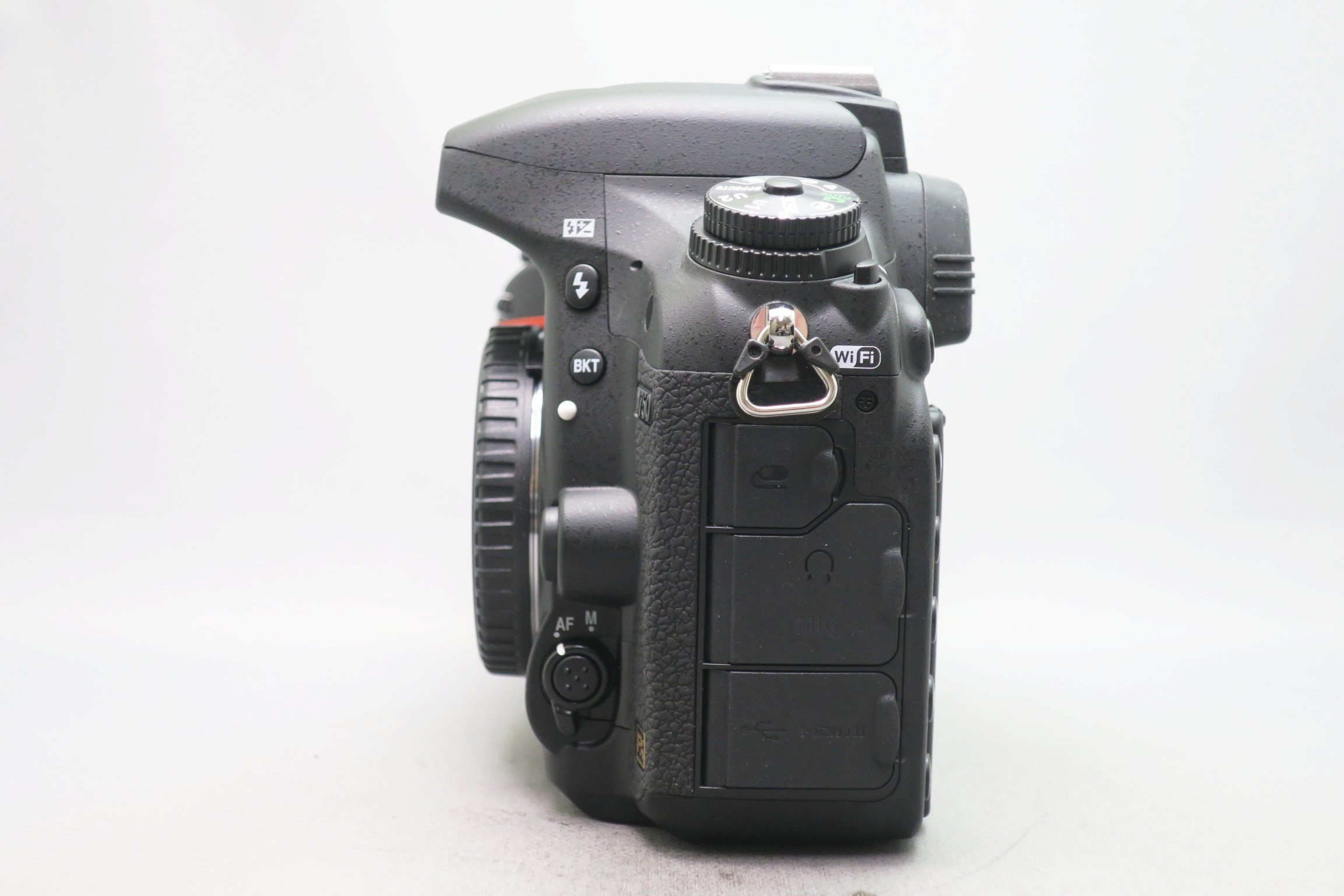 ニコン D750