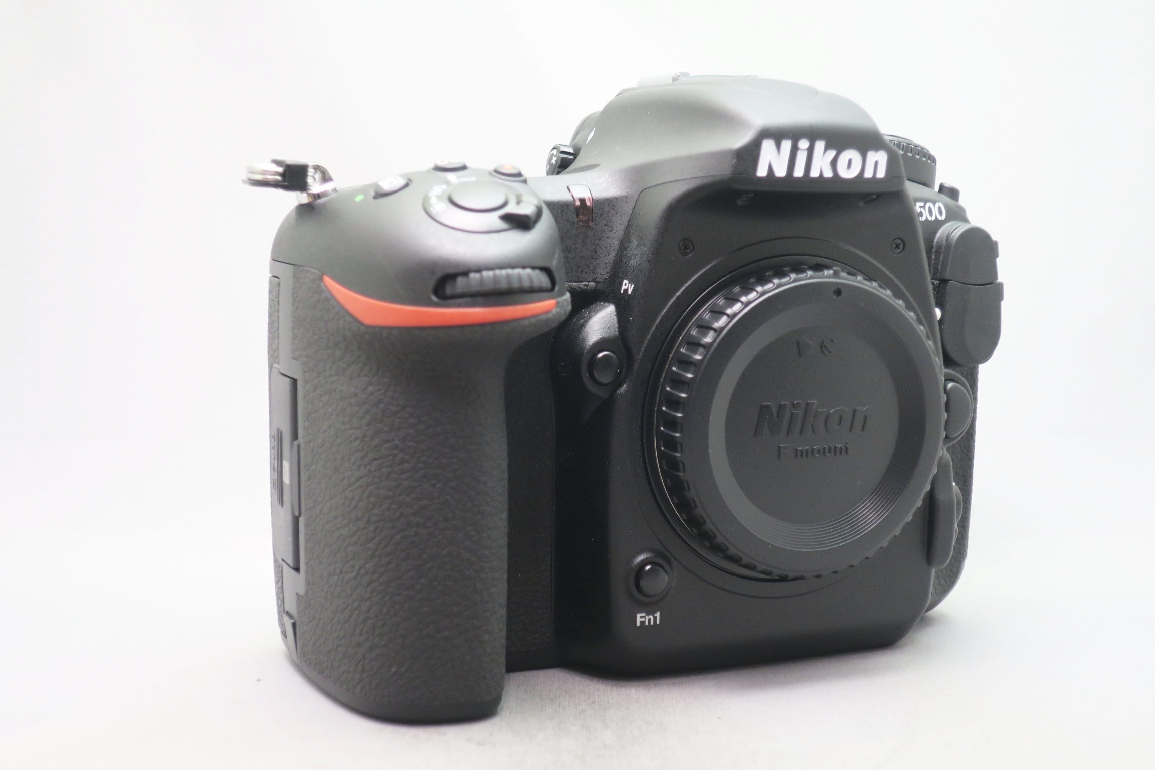 ニコン D500