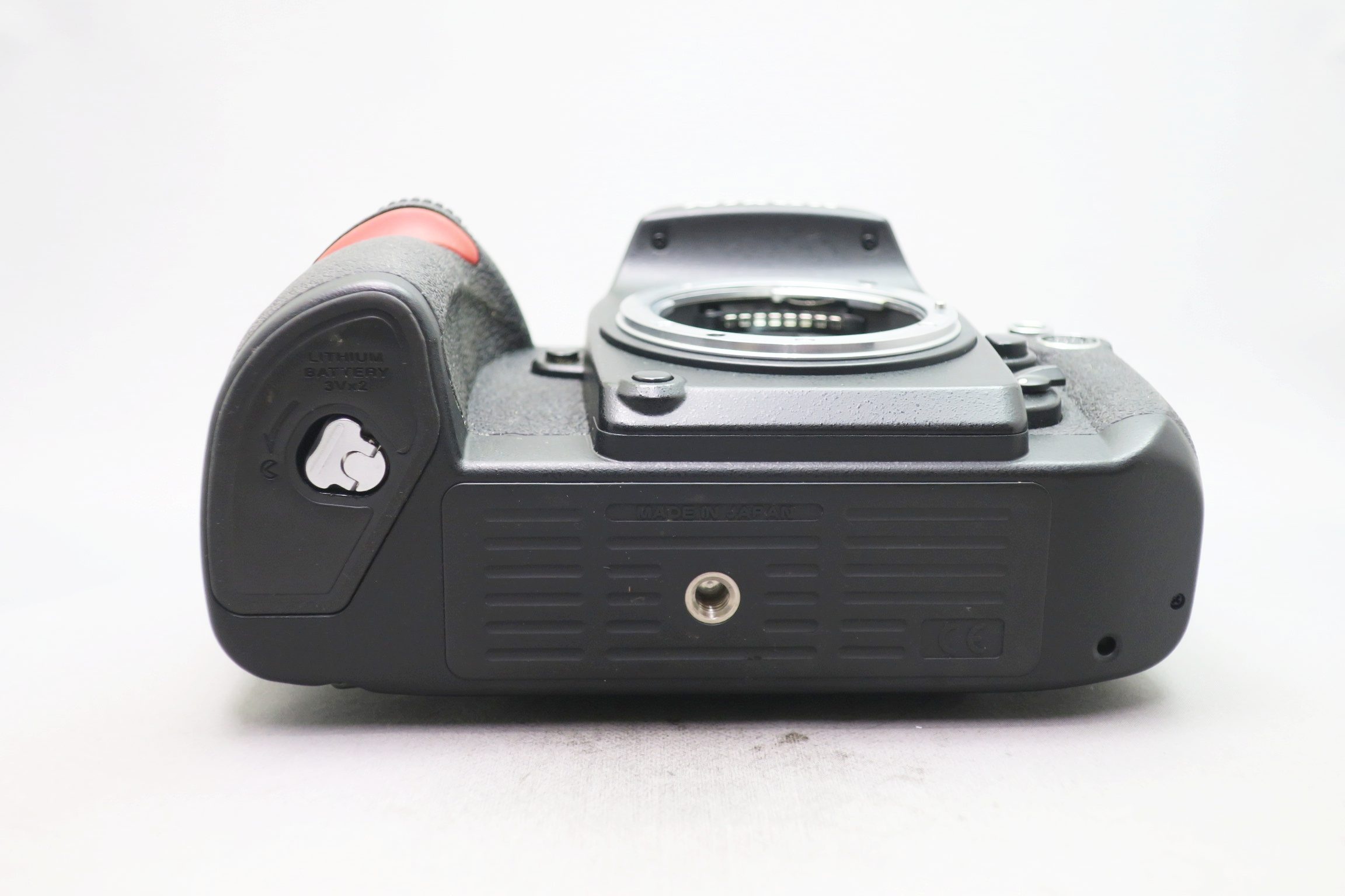 ニコン F6