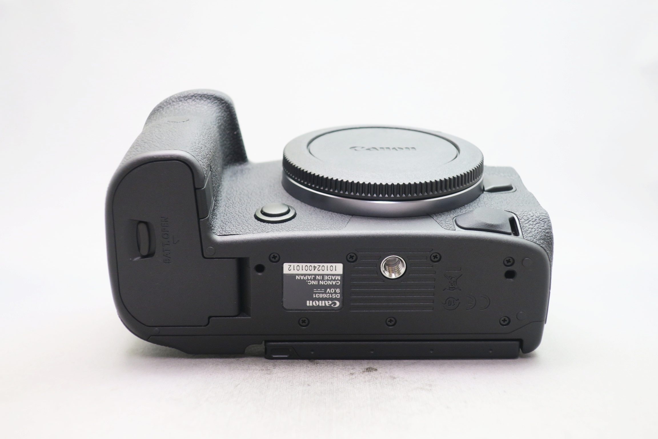 キヤノン  EOS R5