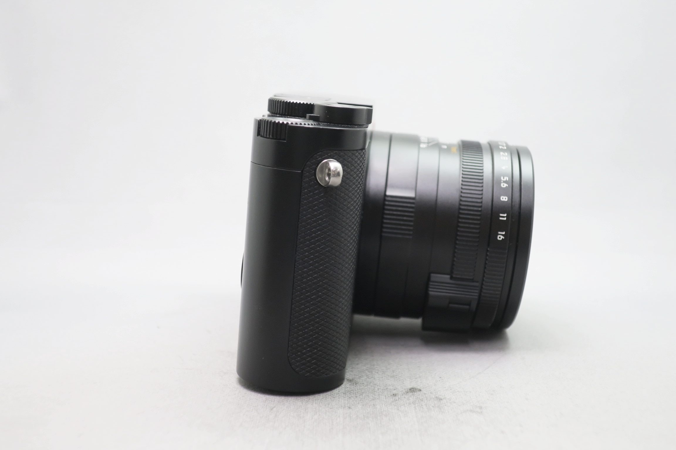 ライカ Q2 Typ4889