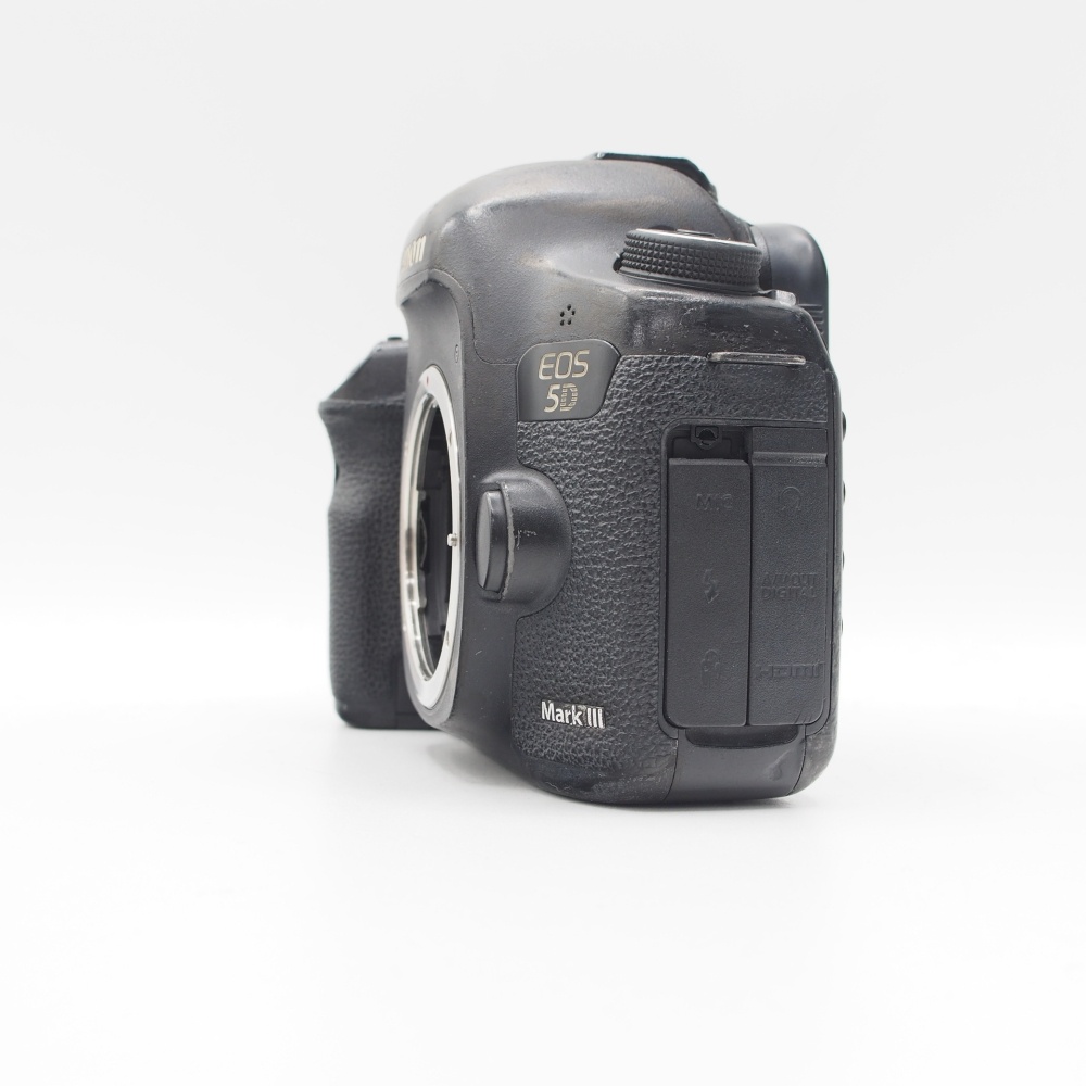 キヤノン EOS 5D マークIII【中古管理番号：A0636】
