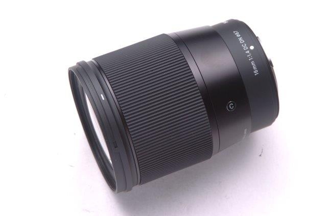 16mm F1.4 DC DN [フジフイルム用]