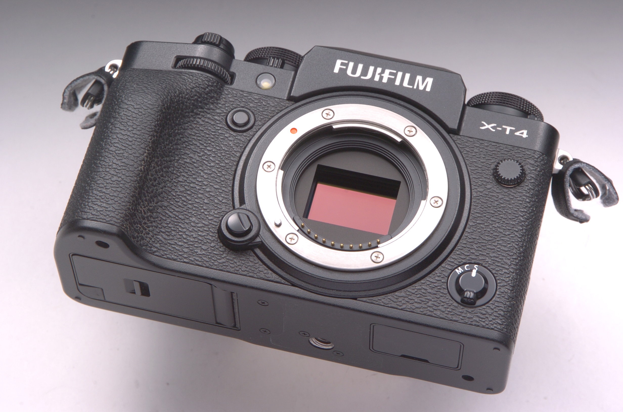 FUJIFILM X-T4 ボディ [ブラック]