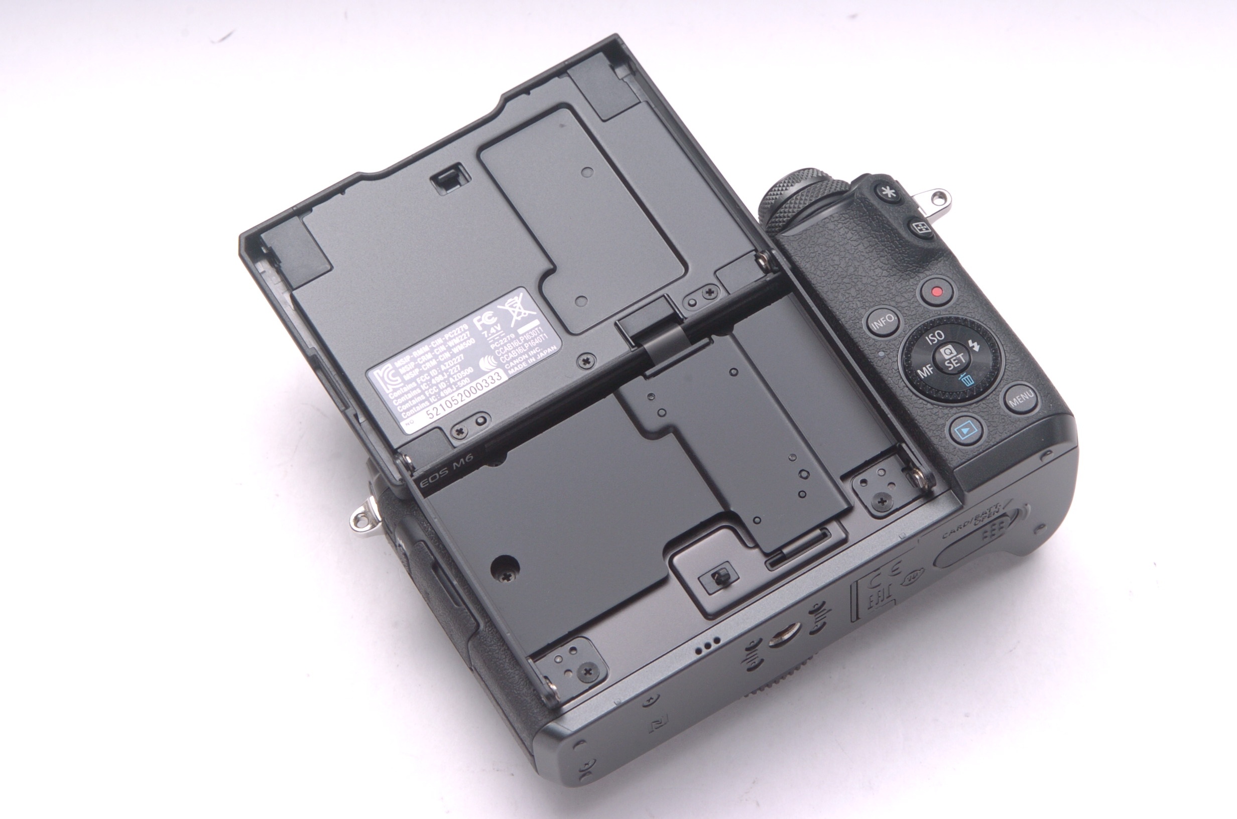 EOS M6 ボディ [ブラック]