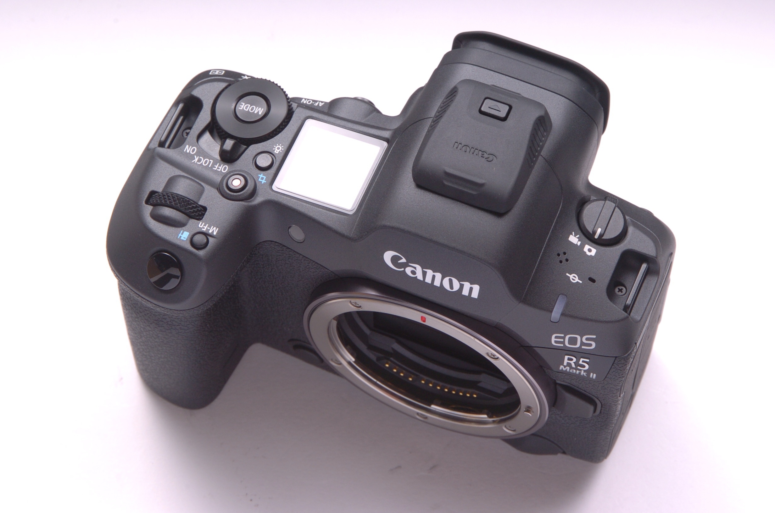 EOS R5 Mark II ボディ