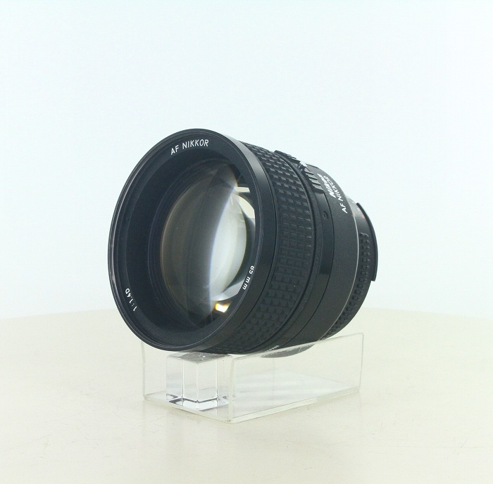 ニコン AF 85/F1.4D IF
