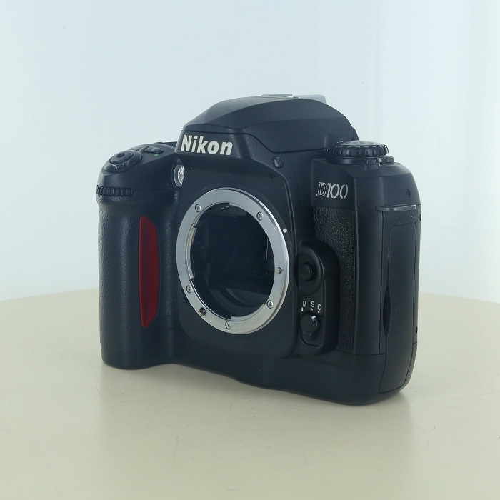 ニコン D100