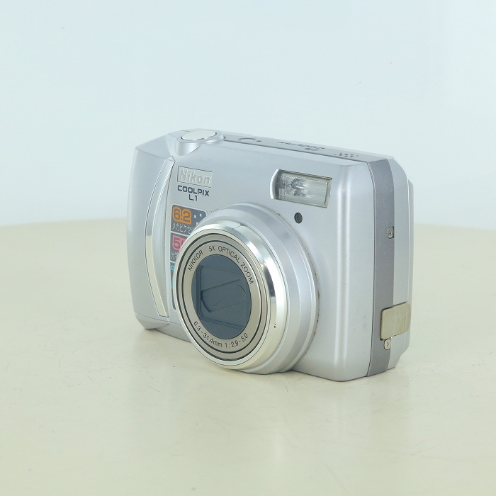 ニコン COOLPIX L1
