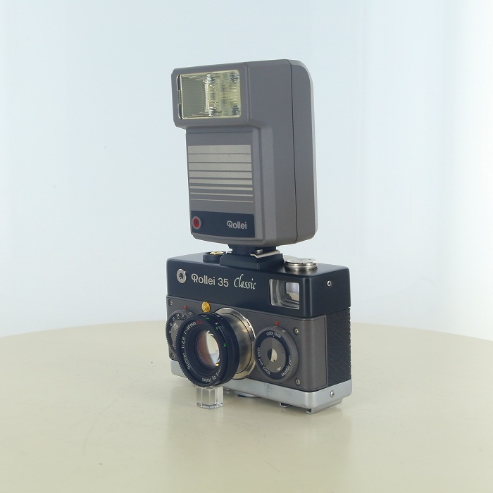ローライ ROLLEI 35 CLASSIC(SONNAR 40/2.8) + フラッシュ 20REB