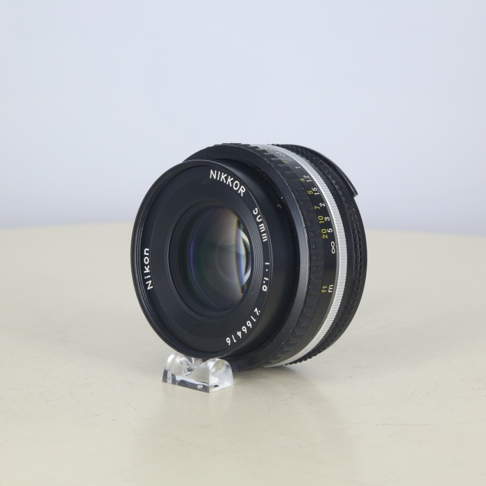 ニコン Ai-s 50/1.8