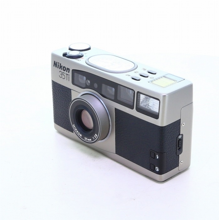 ニコン 35Ti  (35/2.8)