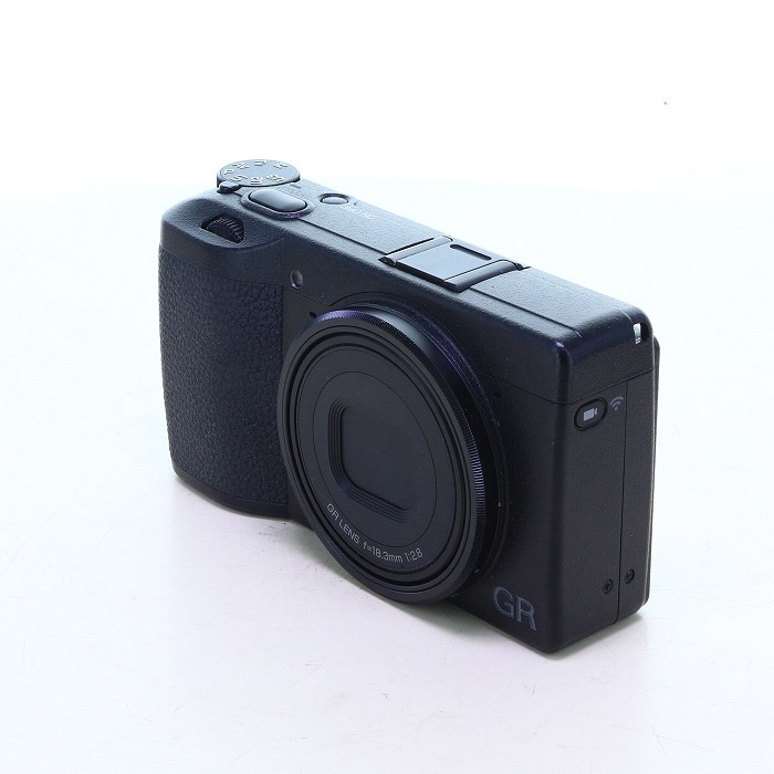 リコー GR III