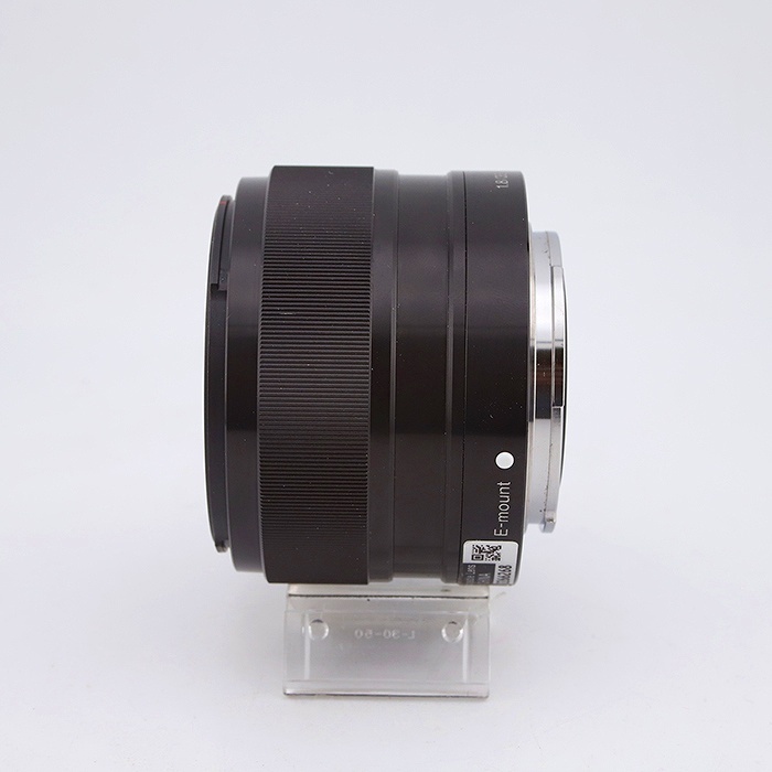 ソニー E35/F1.8 OSS