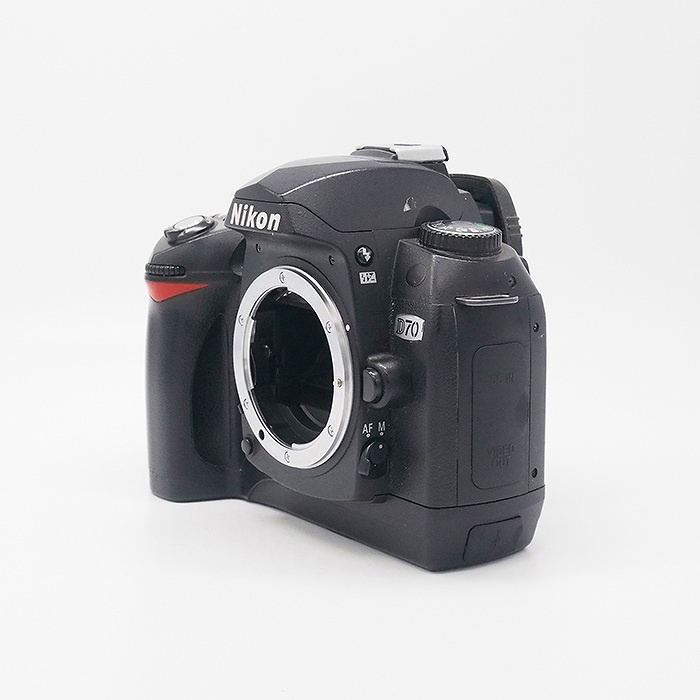 ニコン D70