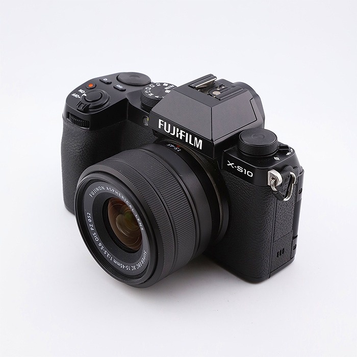 フジフイルム X-S10 XC15-45mmレンズキット