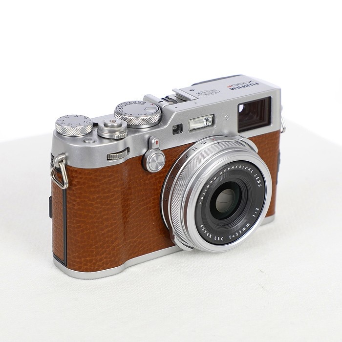 フジフイルム X100F ブラウン