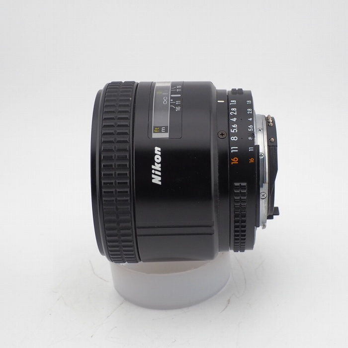 ニコン AF85/1.8