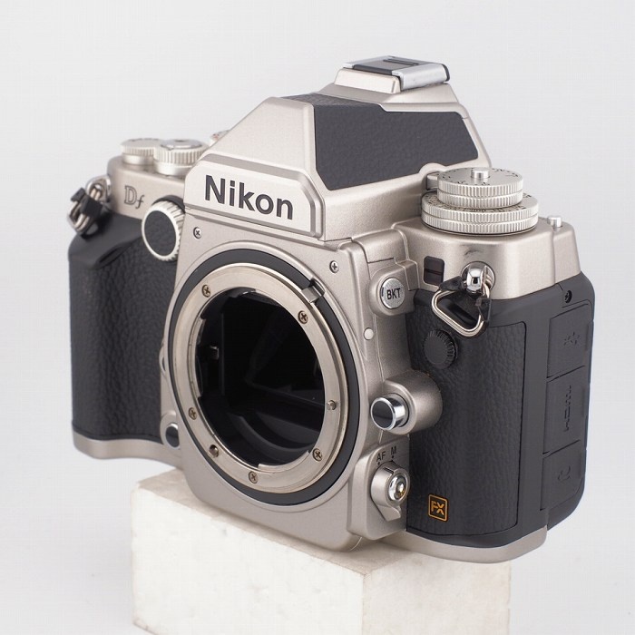 ニコン Df シルバー