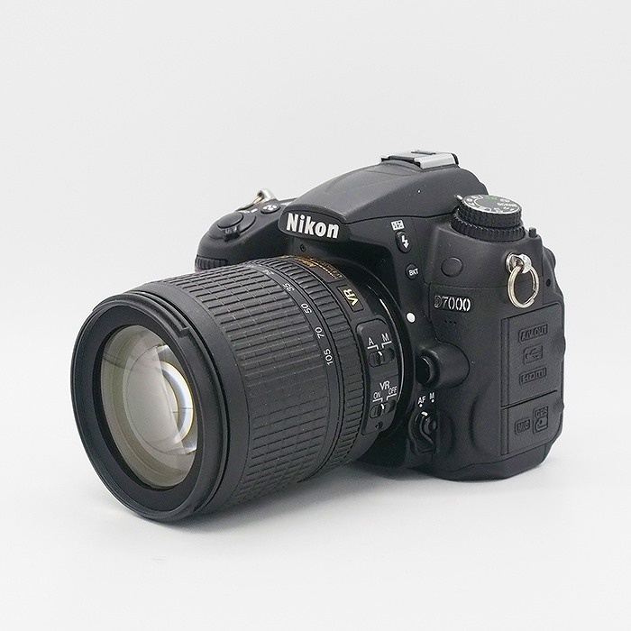 ニコン D7000 18-105VR キツト