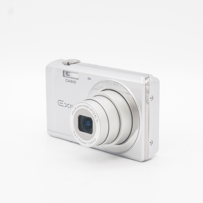 カシオ EXILIM EX-ZS5