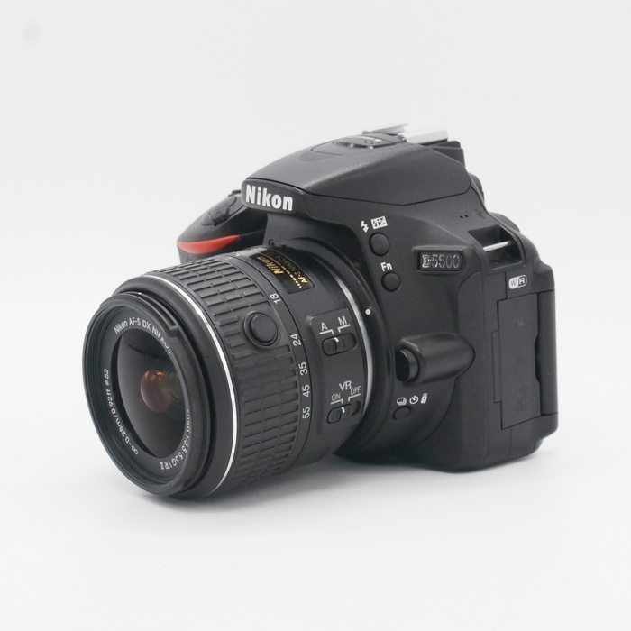 ニコン D5500 18-55VR2 レンズキツト ブラツク
