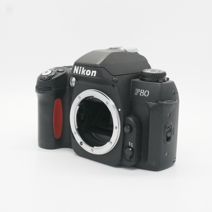 ニコン F80D