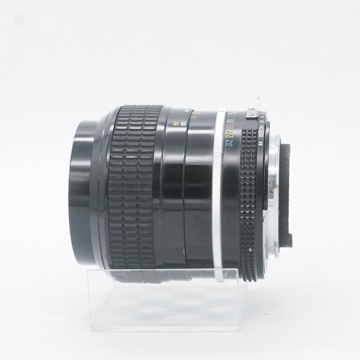 ニコン Ai 105/2.5