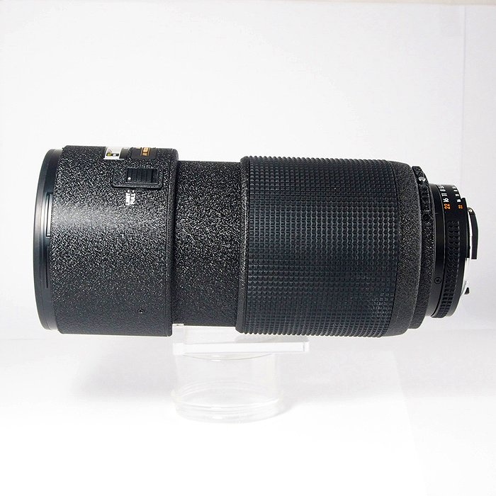 ニコン AF ED 80-200/F2.8
